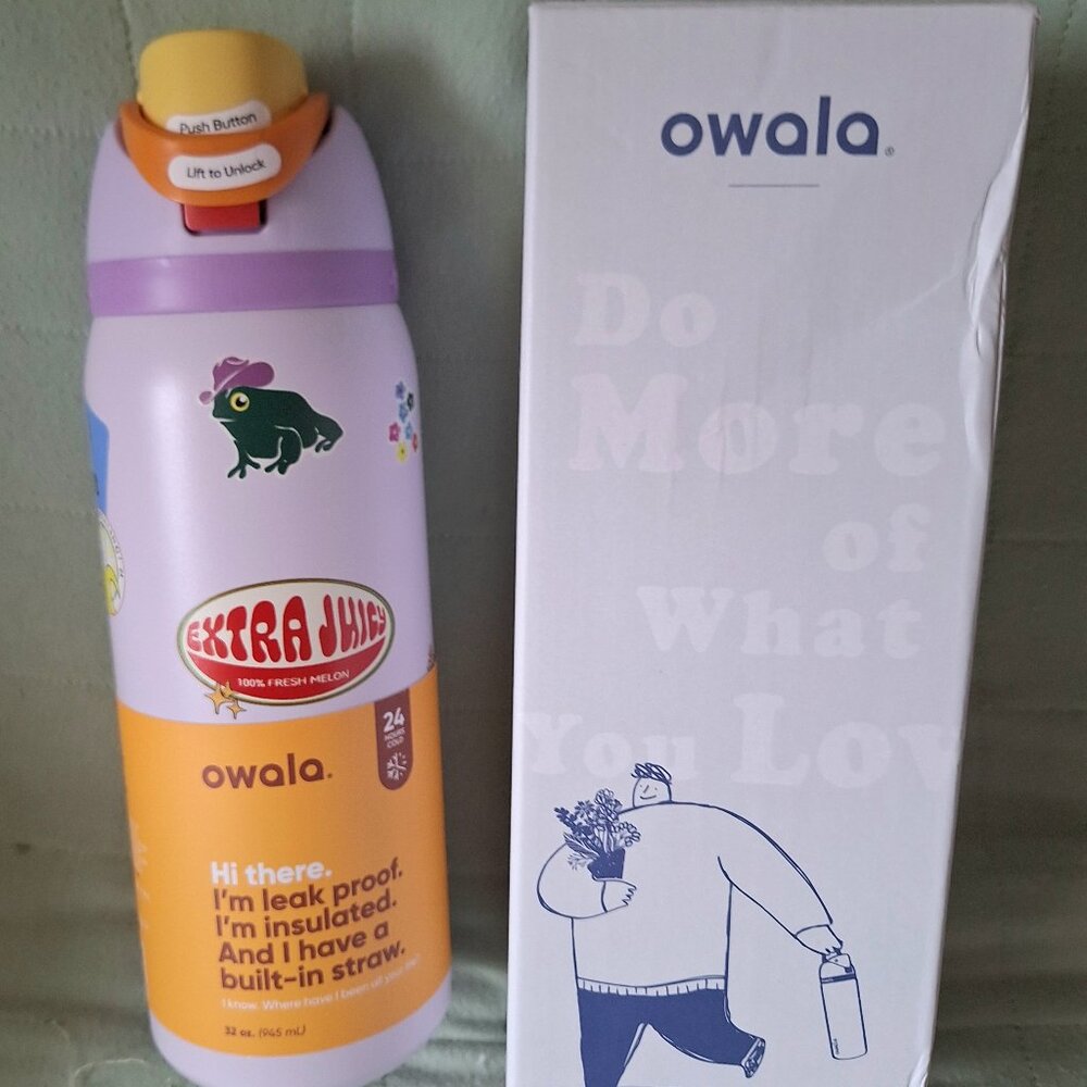 NWT Owala Dear Diary FreeSip 32 oz Water Bottle
